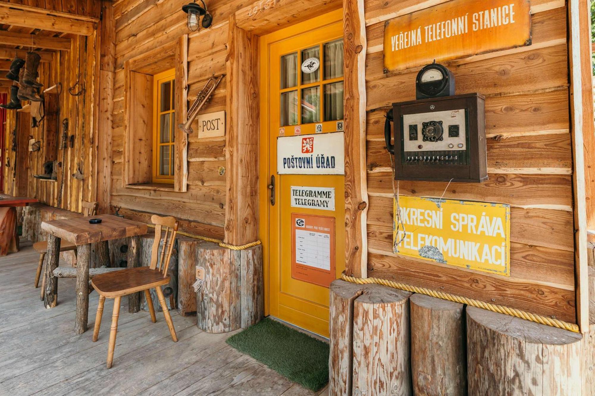 Ranch 13 - Western A Kone Nemšová Δωμάτιο φωτογραφία